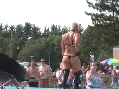 Front Row At The 2010 Sunday Show By Glenn - SouthBeachCoeds