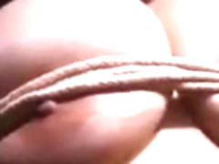 heerlijk tieten martelen