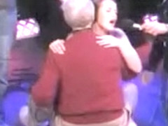 Girl ejaculates on the Sybian during Howard Stern show