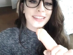 Brunette nerd with pierce like to sucking