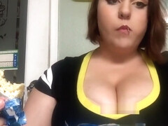 kayla paolini twerk and eat