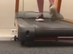 Sexy big ass gym girl