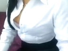 Devilish stuning darksome brown lassie teases me on webcam