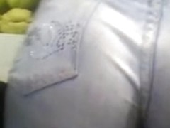 AMAZING ASS IN TIGHT JEANS...