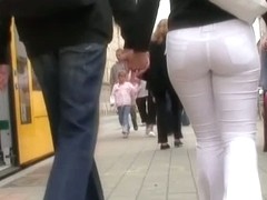 Real amateur brunette candid voyeur vid