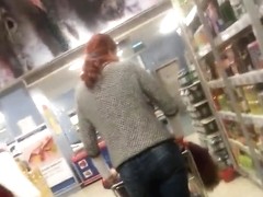 spy sexy mature ass in supermarket romanian