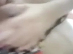 GORGEOUS LATINA MASTUBATING IN PUBLIC GYM