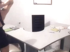 Horny Secretary Chick Wants to Fuck her Pussy