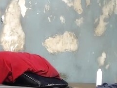 Amateur hands free close-up blowjob