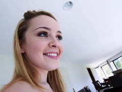 Alexia Gold in Team Member Material