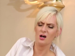 Bisex Skanks Get Fucked